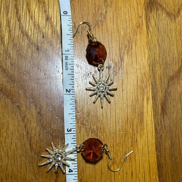3/$25 Elegant Gold and Amber Sunburst Earrings - Picture 2 of 4
